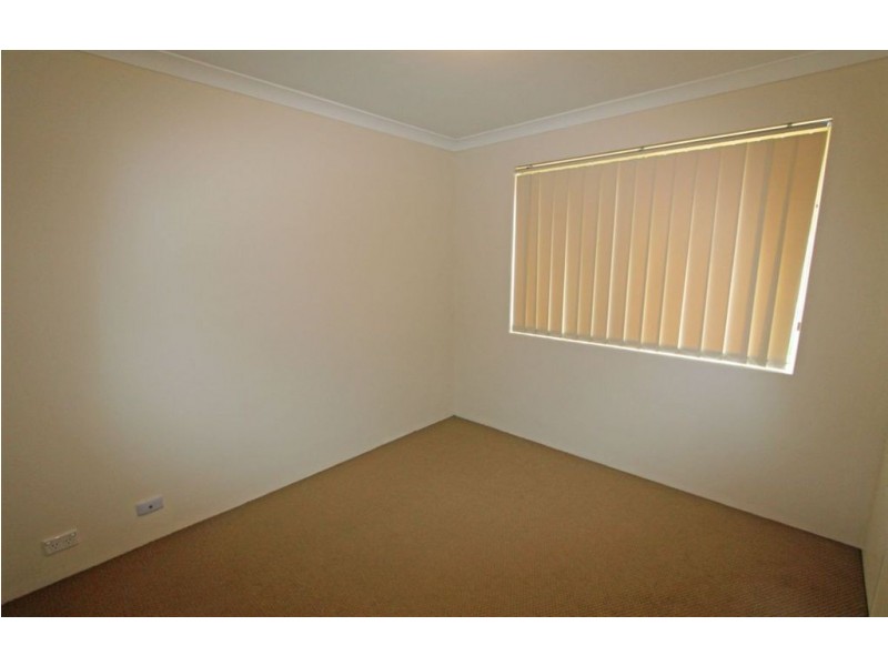 32 Saffron Loop, Falcon WA 6210