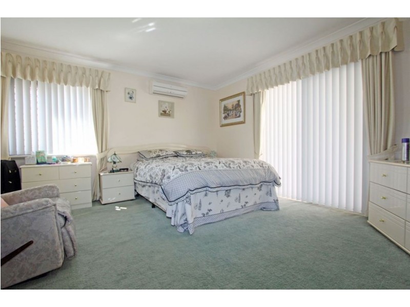 52 Waterside Drive, Dudley Park WA 6210