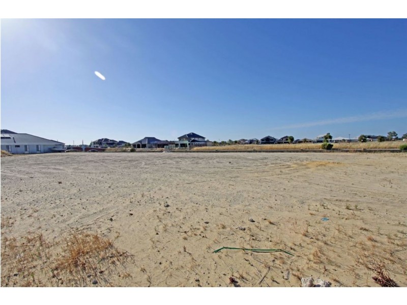 61 Waterlily Drive, Dudley Park WA 6210