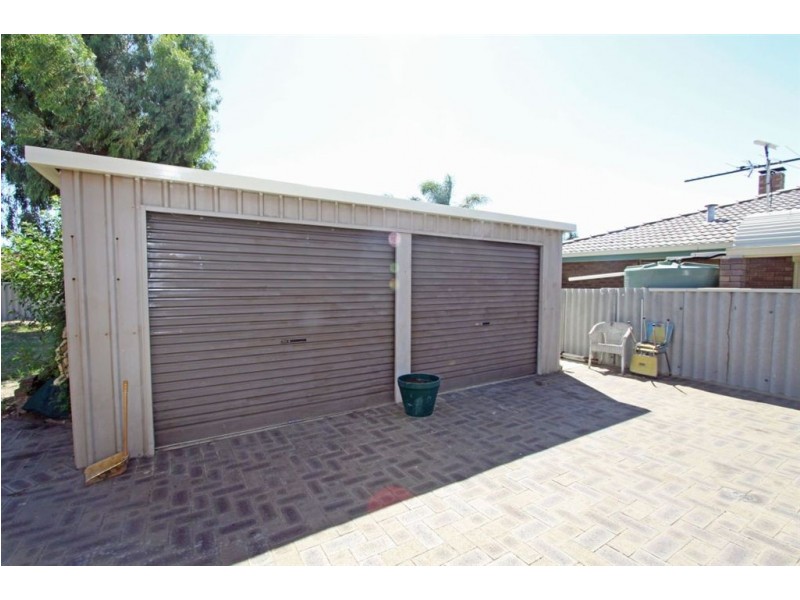 44 Mahogany Drive, Halls Head WA 6210