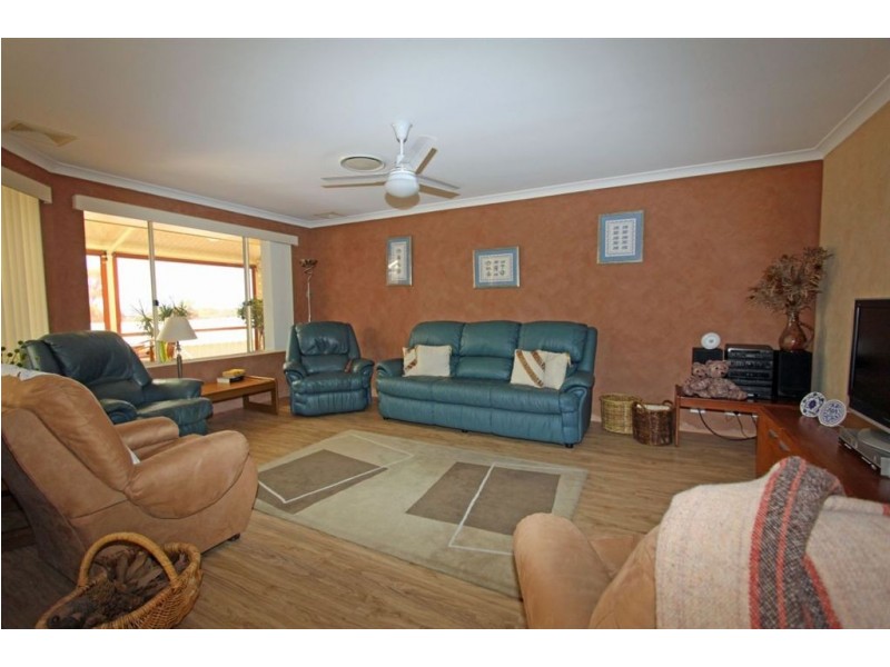 3 Aquarius Close, Mandurah WA 6210