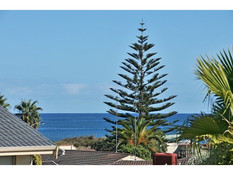 22 Seawind Drive, Silver Sands WA 6210