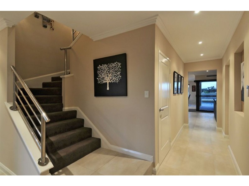 24 Twilight Court, Mandurah WA 6210