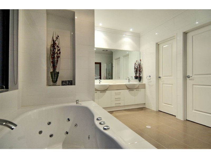 24 Twilight Court, Mandurah WA 6210