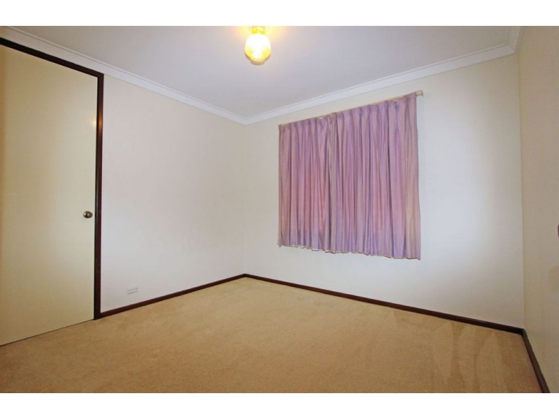 4 Seawind Drive, Silver Sands WA 6210