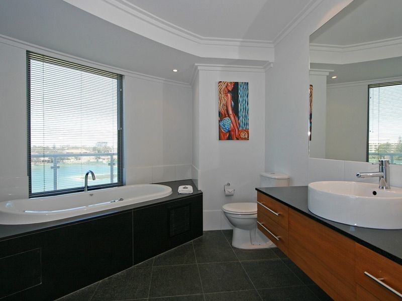 3/102/16 Dolphin Drive, Mandurah WA 6210