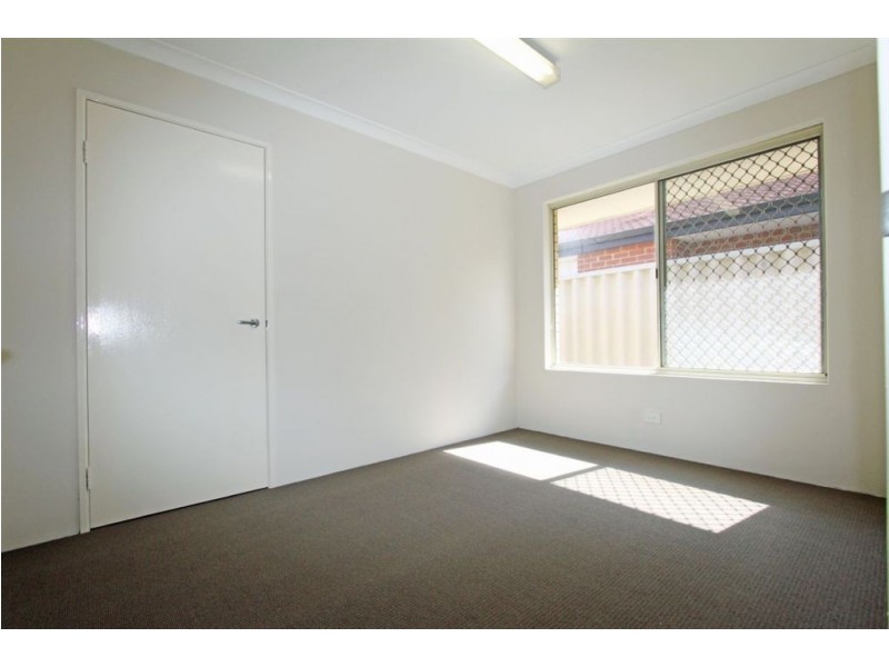 13 Ronsard Drive, San Remo WA 6210