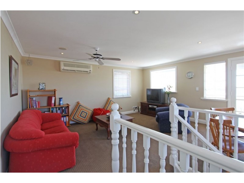 15 Ronsard Drive, San Remo WA 6210