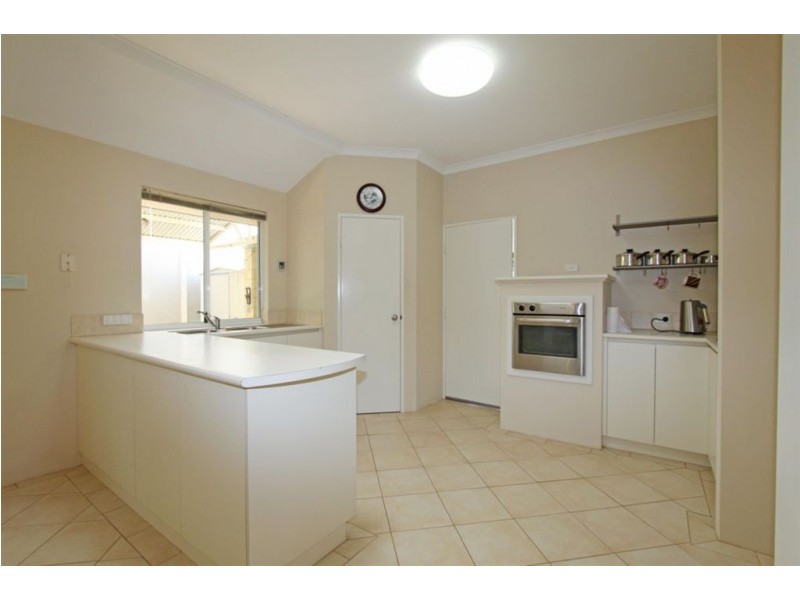 13 Onslow Court, Erskine WA 6210