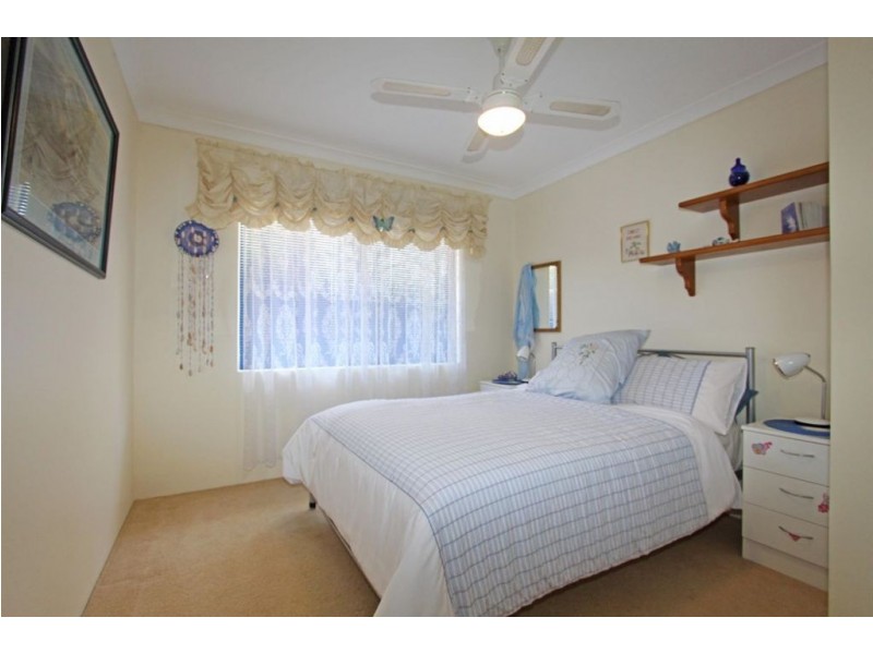 5 Barrow Rise, Greenfields WA 6210
