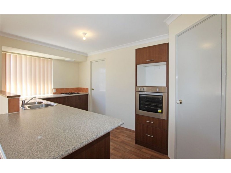 15 Ferncliff Parkway, Meadow Springs WA 6210