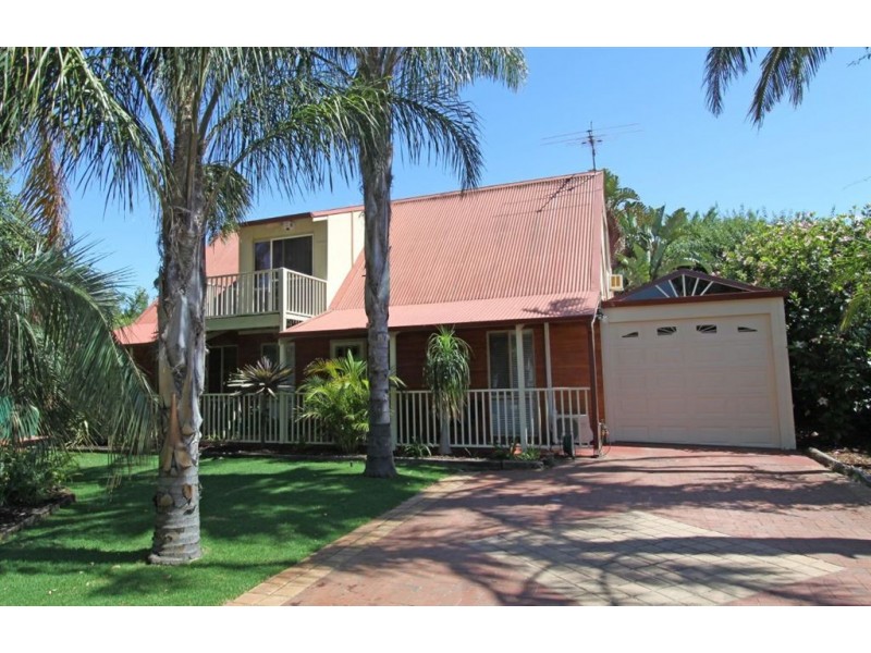 32 Roy Road, Coodanup WA 6210