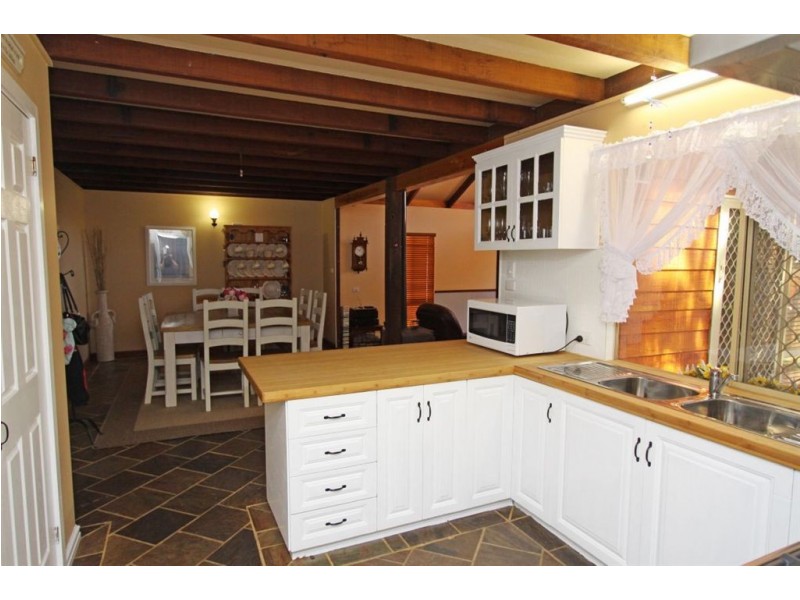 32 Roy Road, Coodanup WA 6210