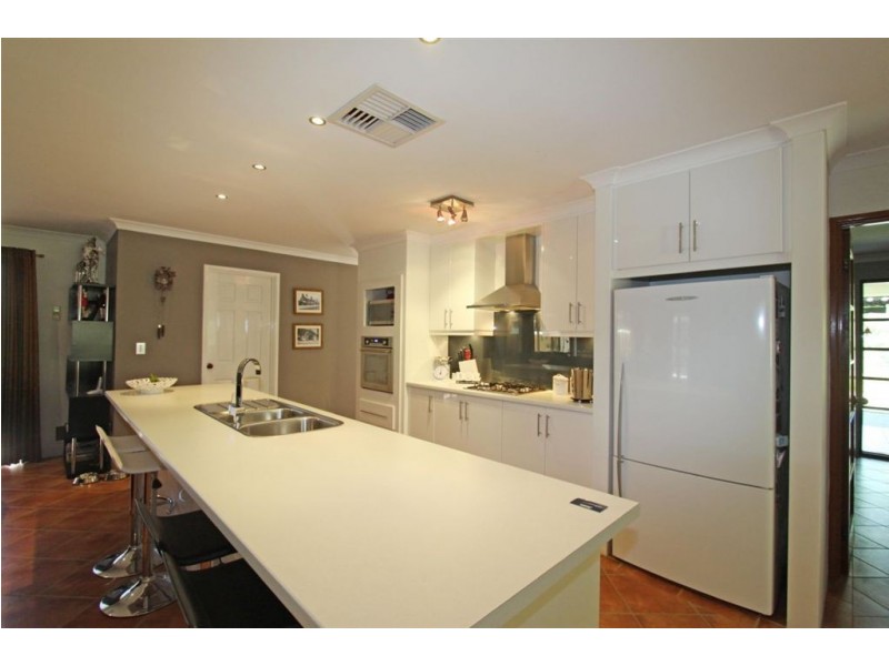 61 Ballard Meander, Lakelands WA 6180