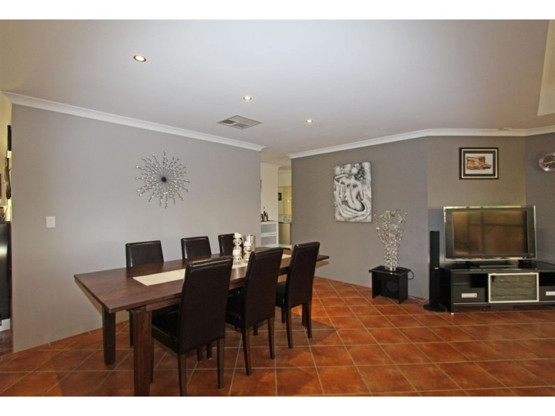 61 Ballard Meander, Lakelands WA 6180