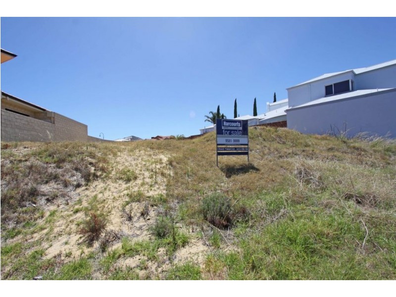 8 Santavea Mews, Halls Head WA 6210