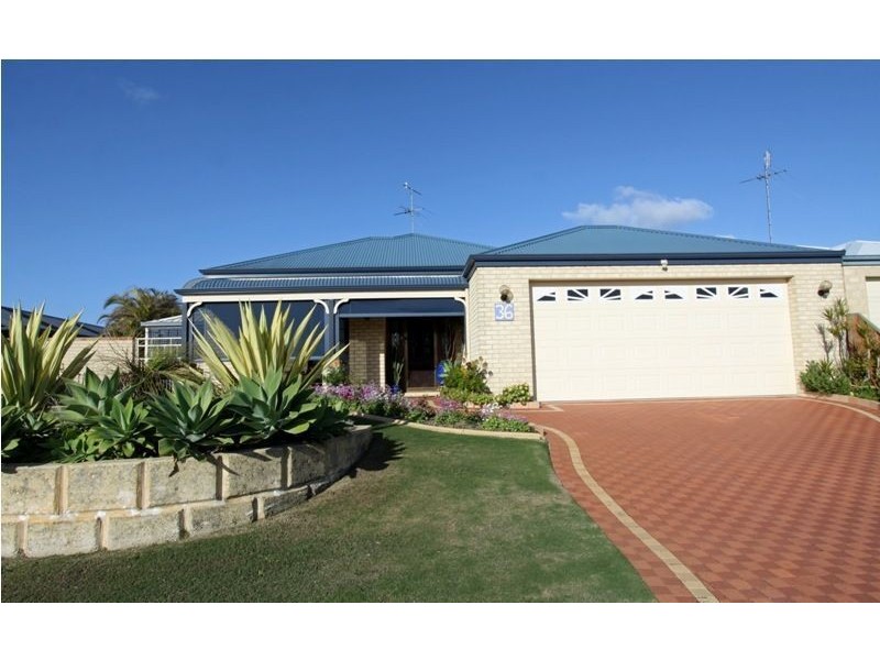 36 Montego Way, Halls Head WA 6210