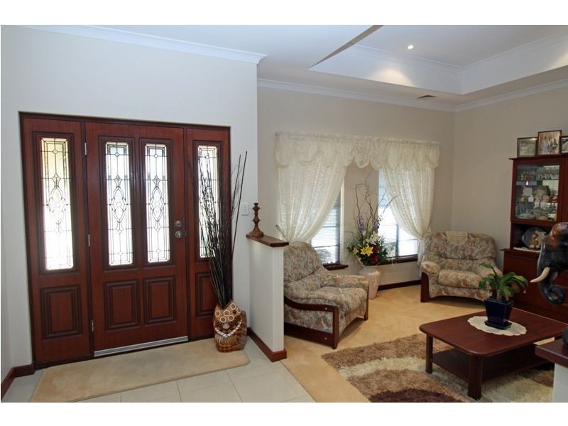 36 Montego Way, Halls Head WA 6210