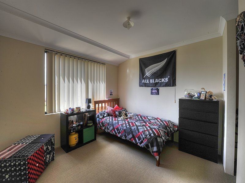 5 Caslano Road, Meadow Springs WA 6210