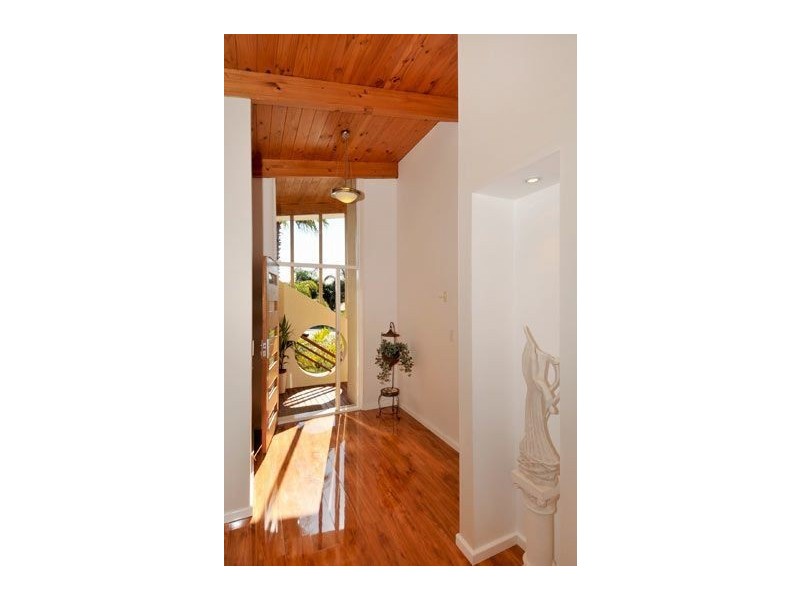 8 Barkley Place, Halls Head WA 6210
