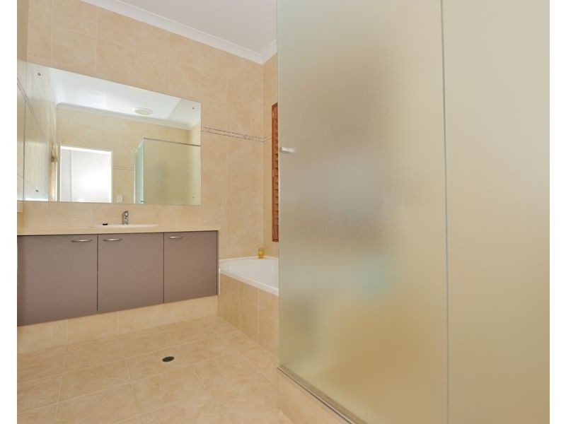 29 Waterlily Drive, Dudley Park WA 6210