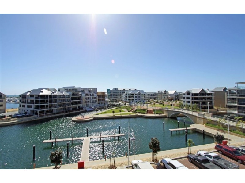 6/23 Galileo Loop, Mandurah WA 6210