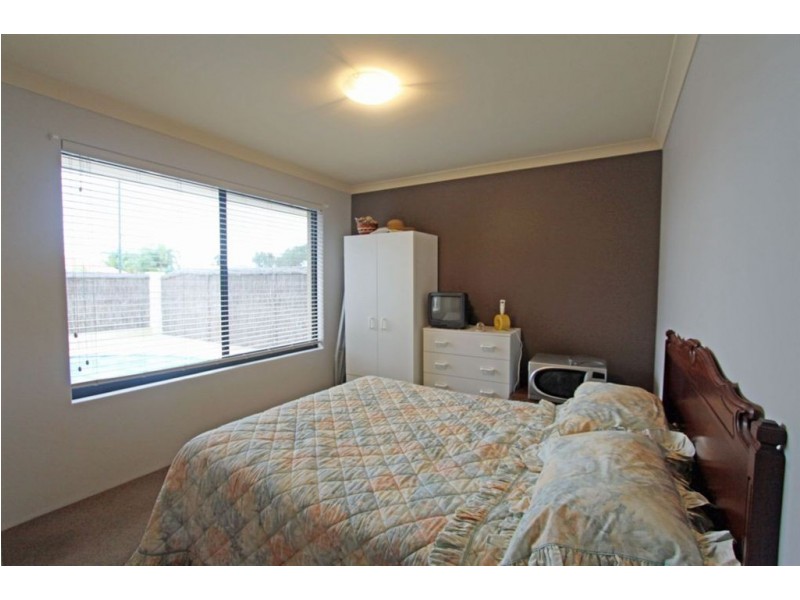 27 Hudson Drive, Dudley Park WA 6210