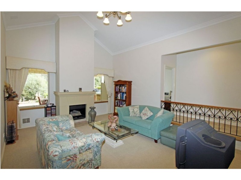 21 Mulga Drive East, Parklands WA 6210