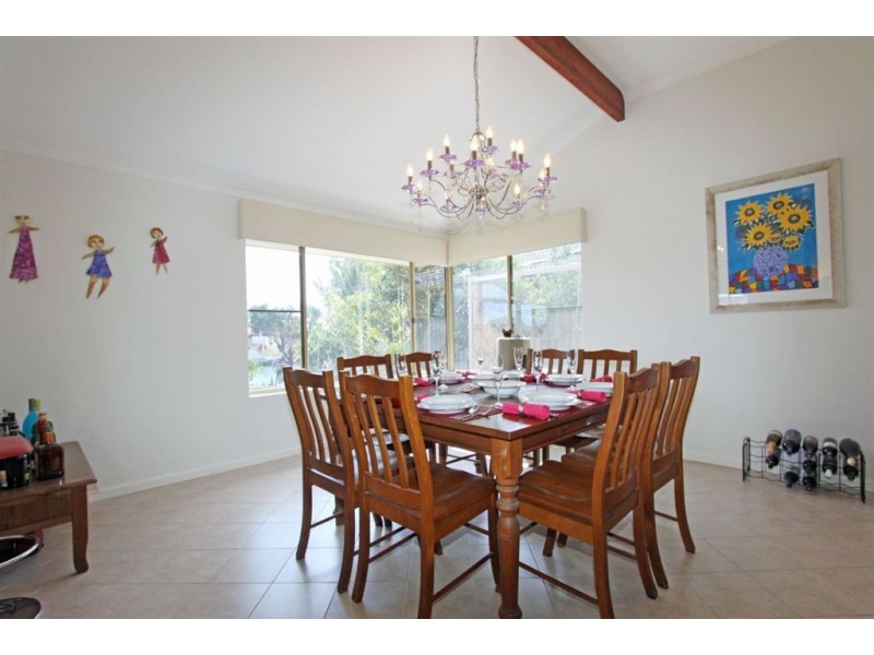 113 Leslie Street, Dudley Park WA 6210