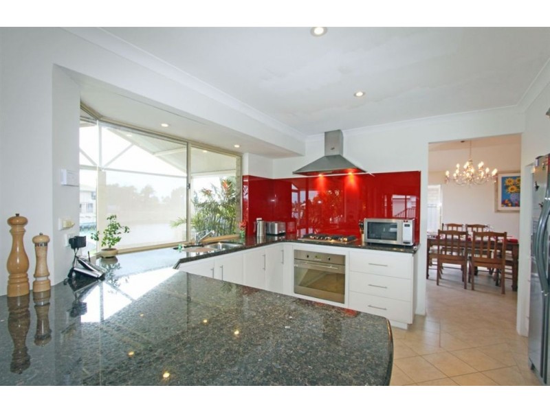 113 Leslie Street, Dudley Park WA 6210