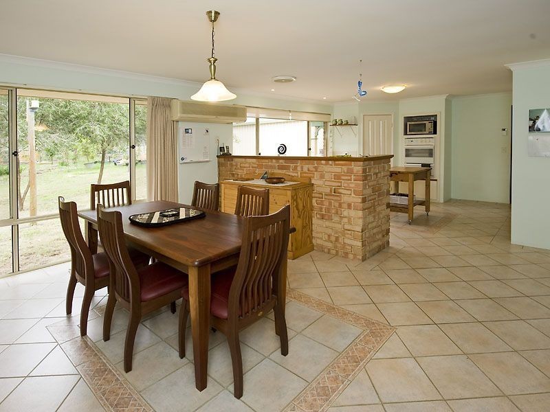 23 Summerhill Drive, Stake Hill WA 6210