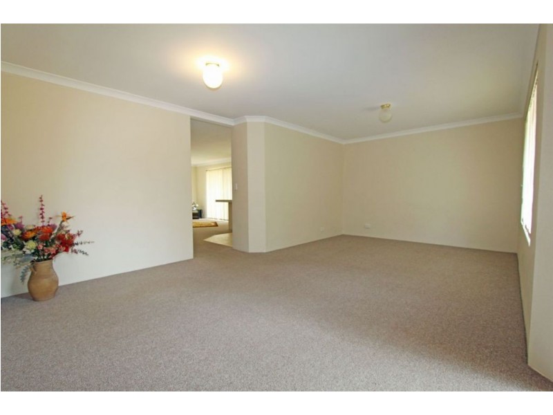 15 Westbourne Pass, Erskine WA 6210