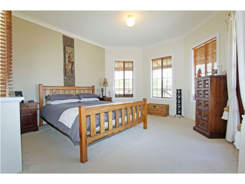 2/28 Valley Road, Halls Head WA 6210