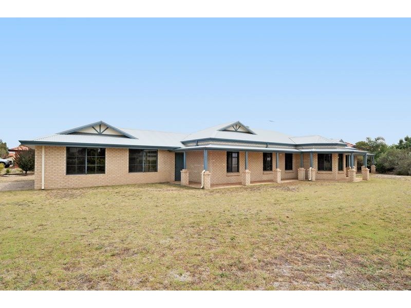 5 Grove Park Lane, Pinjarra WA 6208
