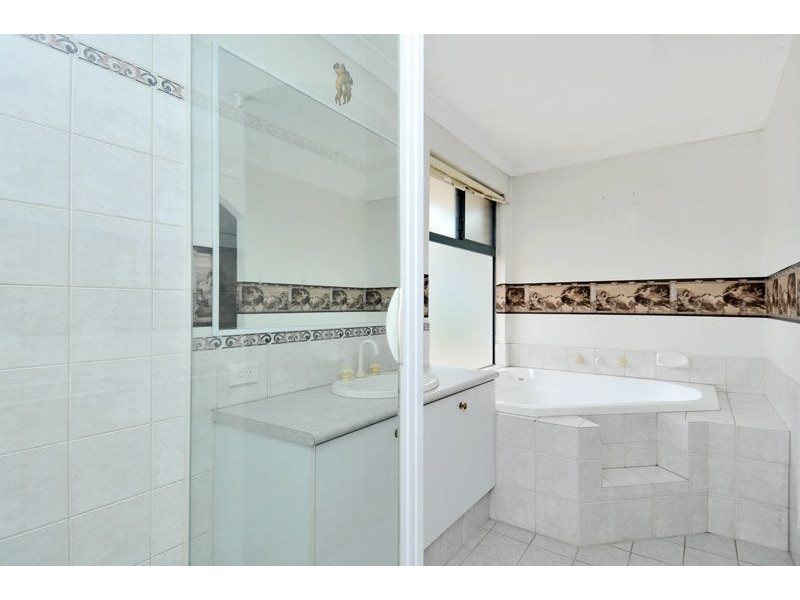 5 Grove Park Lane, Pinjarra WA 6208