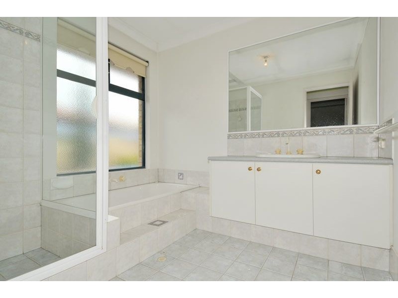 5 Grove Park Lane, Pinjarra WA 6208