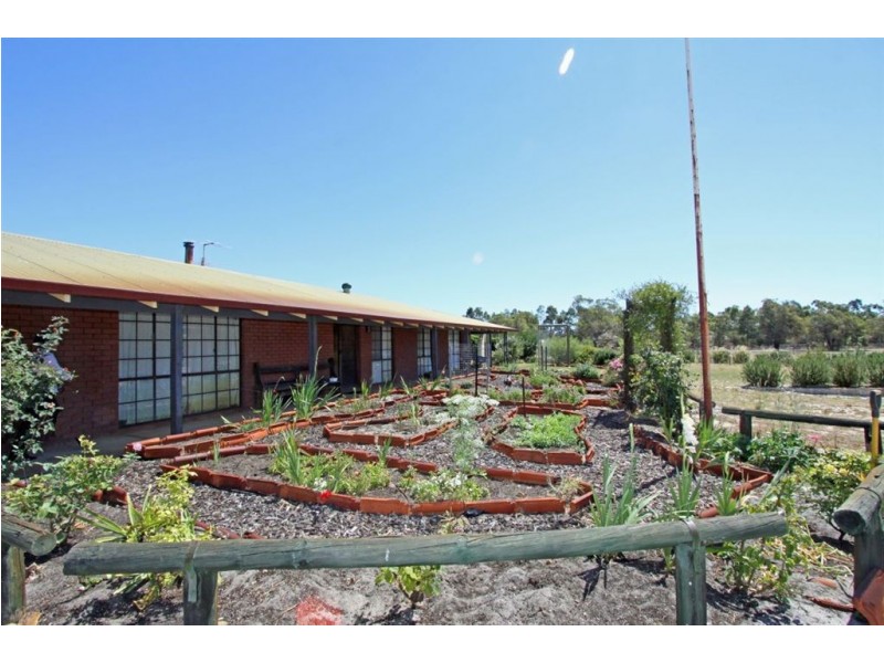 38 Shenton Road, Barragup WA 6209