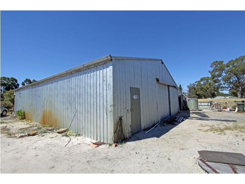 38 Shenton Road, Barragup WA 6209