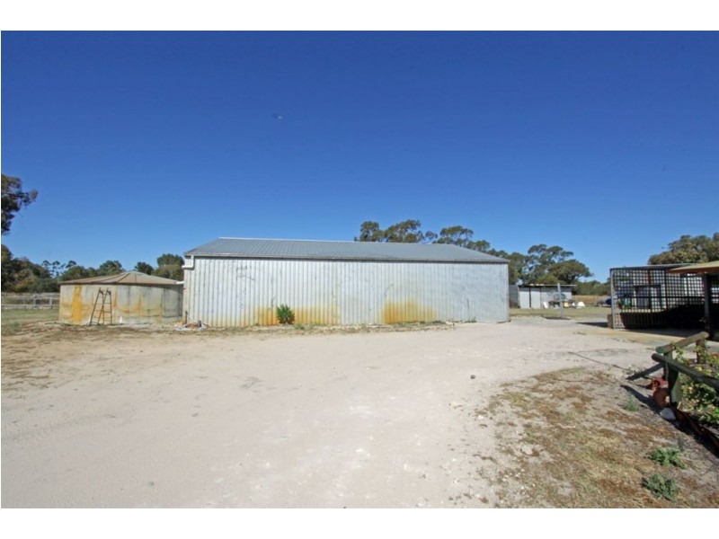 38 Shenton Road, Barragup WA 6209