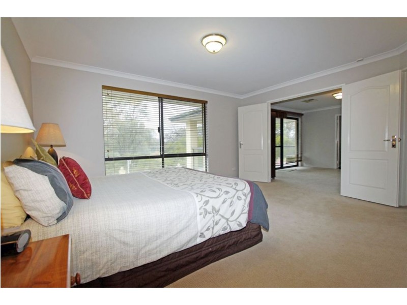 11 Mayfair Mews, Meadow Springs WA 6210