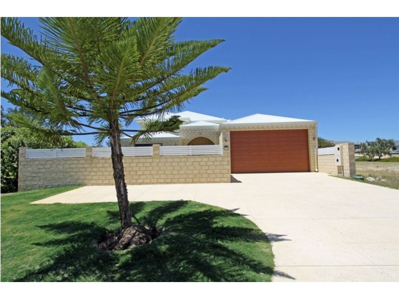 39 Queen Parade, Wannanup WA 6210