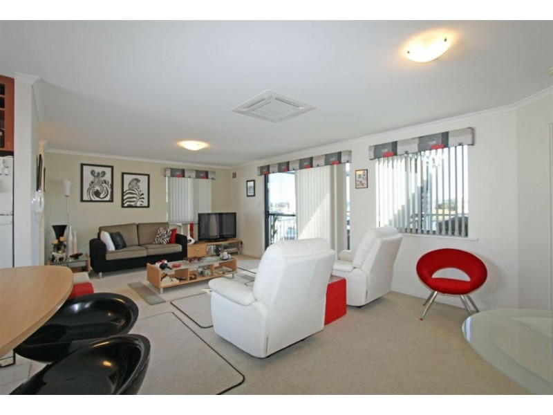 8/206 Mary Street, Halls Head WA 6210