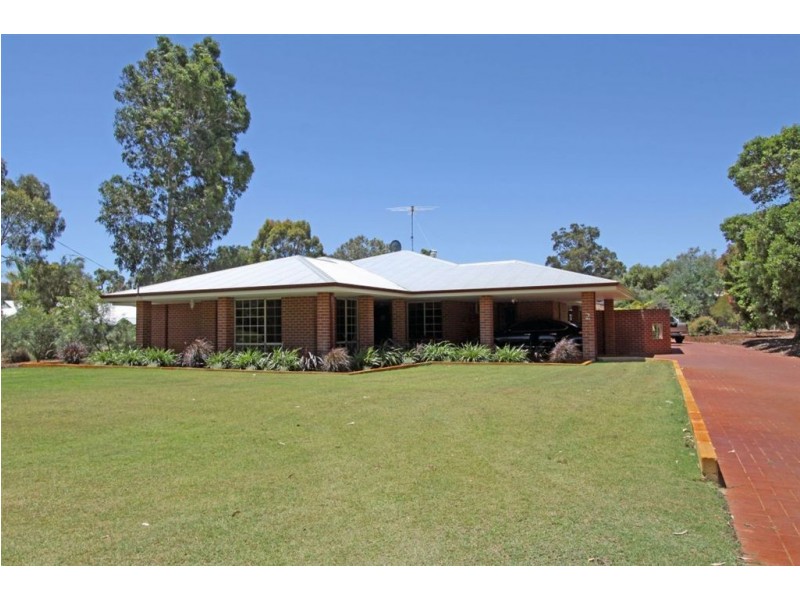 2 Maroona Place, Greenfields WA 6210