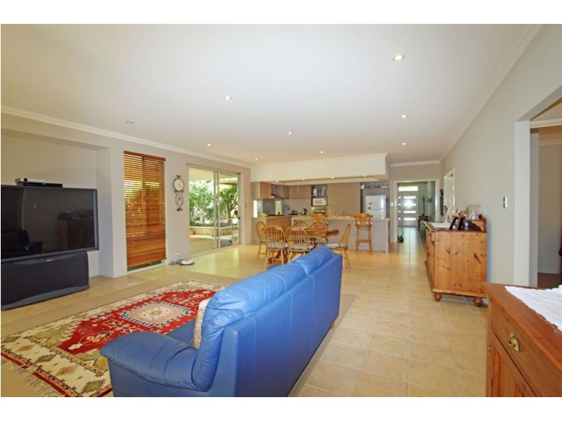 67 Newport Drive, Dudley Park WA 6210
