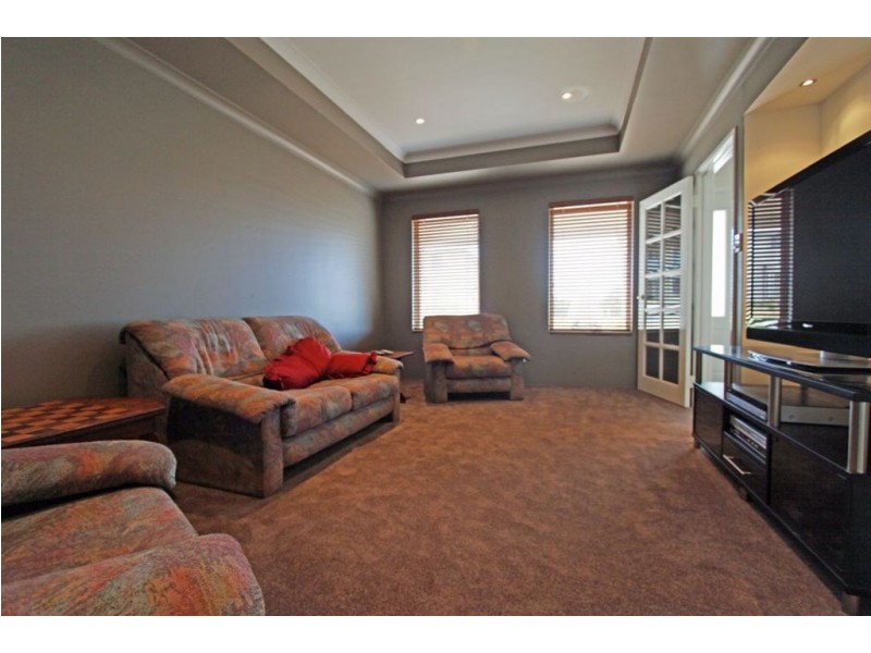 4 Yallingup Loop, Dawesville WA 6211