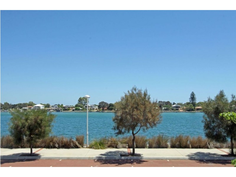 2/3 Galileo Loop, Mandurah WA 6210