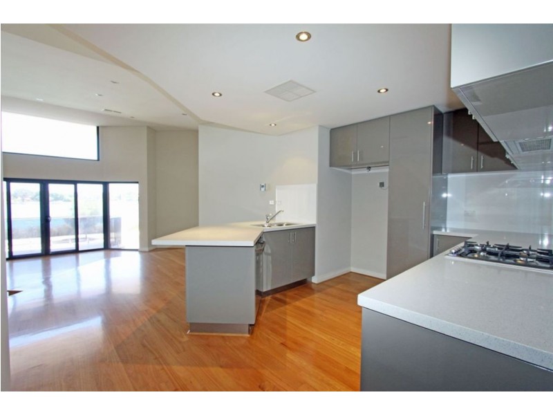 2/3 Galileo Loop, Mandurah WA 6210