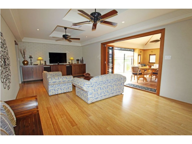 64 McLarty Road, Halls Head WA 6210
