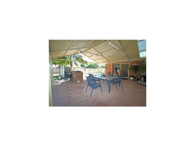 60 Victoria Circle, Greenfields WA 6210