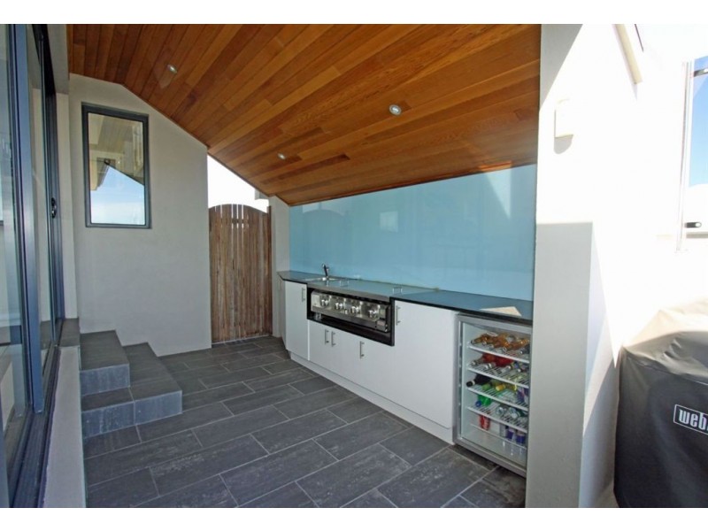 10 Katinka Retreat, Dudley Park WA 6210